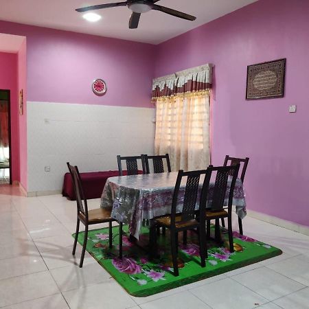 Umaira Homestay Chemor Exterior foto